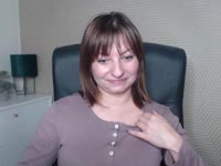 Close your eyes… My soft blonde hair brushes against your skin as I lean over you. My 75C curves press lightly against your back while my hands explore every inch of you, slow and warm at first… then firmer, making you gasp. My blue-green eyes lock on yours in the candlelight, half-angel, half-devil, deciding whether to spoil you… or tease you until you beg like in the best scenes of Fast & Furious – fast, intense, and unforgettable.