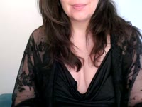 Hey! Welcome to my profile! My name is Ella, the girl next
door with a naughty edge! I often hear: 