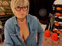 Have u ever met a really horny Belgian woman over 40?Maybe I am not perfect but pretty close to it, I am here for your and My pleasure, and will make you forget about everything...explore me...