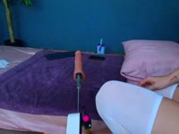 I m Tiff, a 26 yo girl , that loves to get lost in romance... I love deep connections ,, flirty talk , because thats what keeps the spark alive