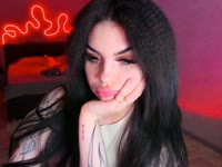 My green eyes have already captured more than a few hearts—are you ready to look into them and never leave?
I’m saving up for my very first car and dreaming of the moment I finally get my driver’s license. One day, I’ll be in Tokyo visiting the Harry Potter museum. Who knows, maybe you’ll be the one walking those streets with me.
Sometimes you can find me at the gym, but more often I’m in my cozy space, binge-watching series or enjoying the perfect lazy day when I don’t have to go anywhere. My mornings start with water or raspberry tea… and my evenings? Maybe with the two of us, daring each other to see who gives in first.
I’m kind, caring, sometimes emotional—but always real. I believe in kindness, and I start with myself. And maybe I can read your thoughts right now.
So tell me… if you were in my place, what would you do? Maybe tonight we start our story.