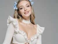 naked cam girl AdelinaKael