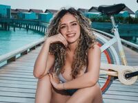naked webcamgirl picture AleskaCollins