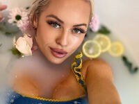 camgirl webcam picture IsabellaSaturn