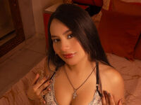 camgirl fingering shaved pussy MadelinWalker