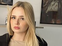 hot webcamslut MarnieRhyner