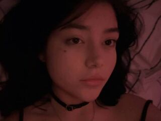 hot striptease webcam AlisaGlow