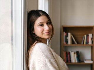 masturbating cam girl AlysaGagliano