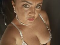 camslut spreading pussy AngelaDaysy