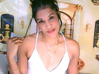 jasmin webcam video AzzyGreene