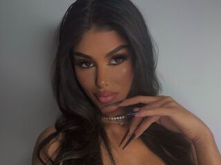 girl topless chat BellaMuse