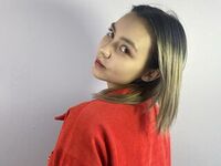 fingering camgirl BellaWaves