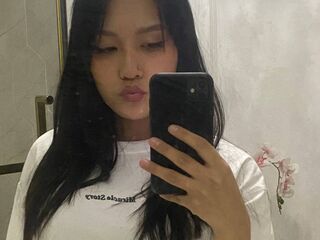 shower web cam BerniceMaguire