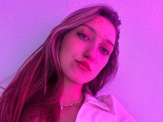 fingering camgirl picture BrandieBeninati