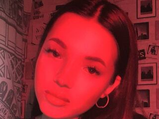 fingering webcamgirl CarolyneWhelan