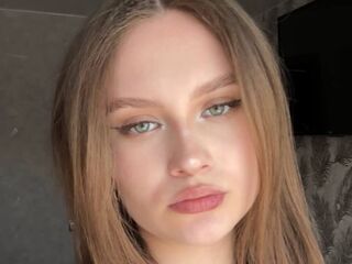 girl cam naked CarylonPreis