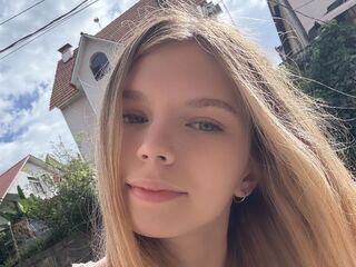 naked cam chat ChloeFruye