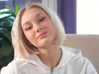 free livesex ElaynePestone