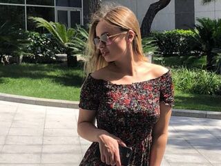 web cam chat EmileeBeyale