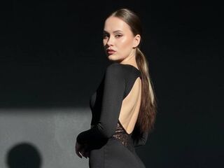 jasmin webcam video EmilyGiffin