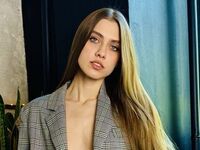 camgirl masturbating with dildo EmilyMontgomery