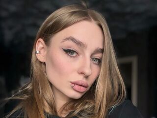 camgirl masturbating with sextoy EvaVotta