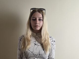 girl chat room EvelynReynaga
