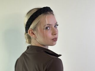 beautiful girlcam EvetteHilado