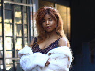 cam show FifiCaramel