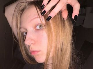 cam girl playing with sextoy GriselCammarano