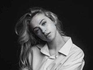 chat room sex GwynethHibbits