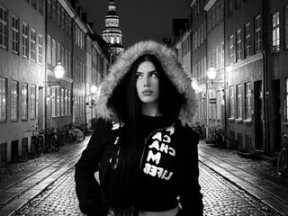 naked girl with webcam masturbating with dildo HazelHayese