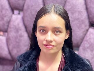 kinky cam photo IssaMontenegro