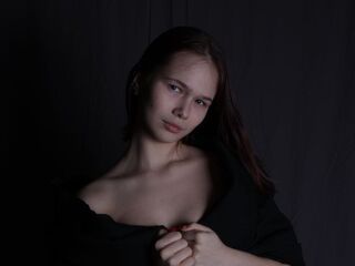 naked girl with cam fingering JesseniaLitt