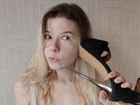 fingering girl chatroom JessyDough