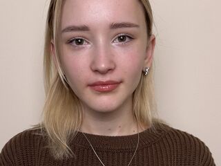 naked cam girl masturbating with sextoy JulianaGobler