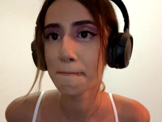 naked camgirl masturbating JulySapphire