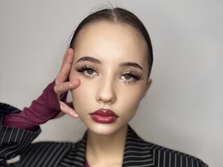 camslut fingering wet pussy KileyConstantin