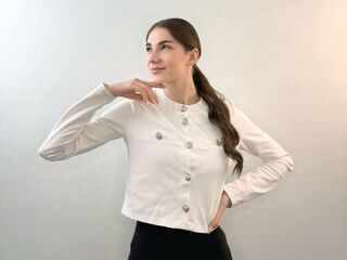 naughty cam girl fingering shaved pussy LanelleCannon