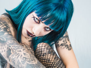 naughty camgirl fingering pussy LaurentMedina