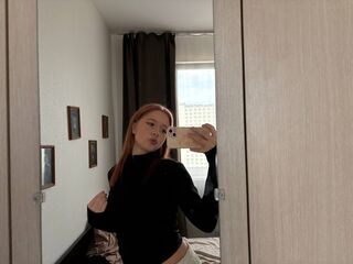 hot webcam LennieLukasik