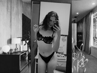 naughty camgirl masturbating with dildo LiahRosh