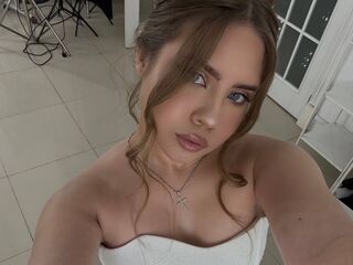 naked camgirl LilianVanarsdale