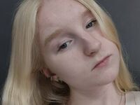 naked girl with webcam masturbating with vibrator LucianaTipsword