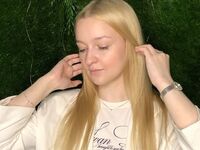 erotic webcam picture MadalineStehlik