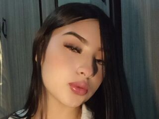 camslut video MadelynFabbro