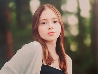 cam girl playing with sextoy MaileKnipe