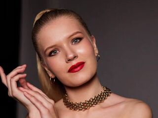 hot girl webcam photo MarkHarkrider