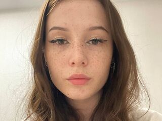 camgirl masturbating with sextoy MarquitaSuchla