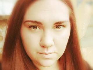 camwhore masturbating with sextoy MaryMichelle